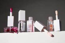 Cargar imagen en el visor de la galería, LIP OIL ADARA COSMÉTICOS