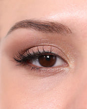 Cargar imagen en el visor de la galería, COSMIC DESIRE PALETA DE SOMBRAS MOIRA
