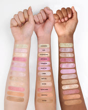 Cargar imagen en el visor de la galería, LUMINA VAULT EYESHADOW PALETTE MOIRA