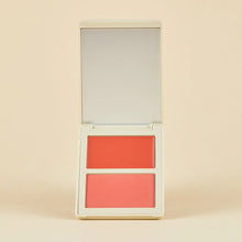 Cargar imagen en el visor de la galería, RUBOR EN DÚO ALLURE CREMA Y POLVO COMPACTO ATENEA BEAUTY