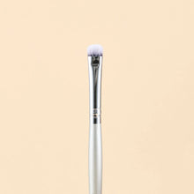 Cargar imagen en el visor de la galería, KIT DE BROCHAS DE MAQUILLAJE SILVER ATENEA BEAUTY