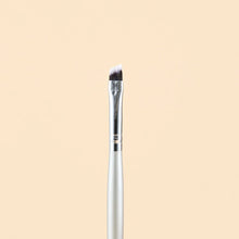 Cargar imagen en el visor de la galería, KIT DE BROCHAS DE MAQUILLAJE SILVER ATENEA BEAUTY