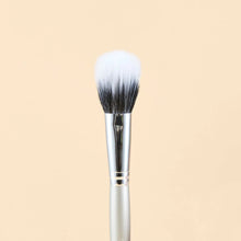 Cargar imagen en el visor de la galería, KIT DE BROCHAS DE MAQUILLAJE SILVER ATENEA BEAUTY
