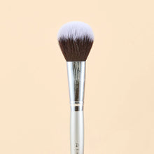 Cargar imagen en el visor de la galería, KIT DE BROCHAS DE MAQUILLAJE SILVER ATENEA BEAUTY