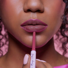 Cargar imagen en el visor de la galería, PLUMP &amp; PLOUT PLUMPING LIP LINER BEAUTY CREATIONS