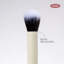 Cargar imagen en el visor de la galería, BROCHA DUO DIFUMINADORAS DB08 ATENEA BEAUTY