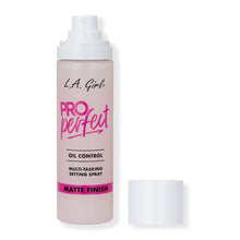 Cargar imagen en el visor de la galería, PRO PERFECT LONG WEAR SETTING SPRAY L.A GIRL