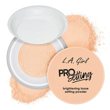 Cargar imagen en el visor de la galería, PRO SETTING BRIGHTENING LOOSE SETTING POWDER POLVO SULETO E ILUMIADOR L.A GIRL