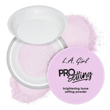 Cargar imagen en el visor de la galería, PRO SETTING BRIGHTENING LOOSE SETTING POWDER POLVO SULETO E ILUMIADOR L.A GIRL