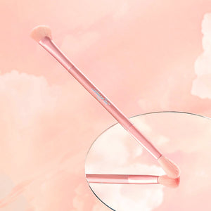 CLOUD BLUR CONCEALER BRUSH BROCHA PARA CORRECTOR  AMOR US