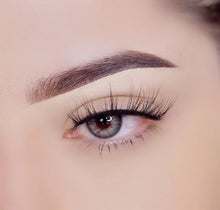 Cargar imagen en el visor de la galería, MARIANA FAUX LASHES JLASH X LUIS TORRES VOL.3