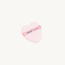 Cargar imagen en el visor de la galería, POWDER PUFF DÍA DE SAN VALENTÍN DE 6 PIEZAS PEANUTS CELAVI
