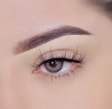 Cargar imagen en el visor de la galería, SANDRA FAUX MINK LASHES JLASH X LUIS TORRES VOL.3