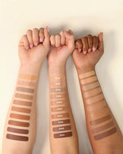 Cargar imagen en el visor de la galería, STAY GOLDEN CREAM BRONZER &amp; CONTOUR MOIRA