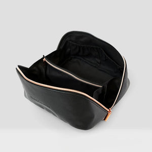 THE TRAVEL BLACK BAG BEAUTY CREATIONS