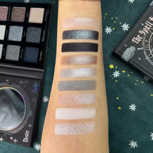 Cargar imagen en el visor de la galería, DESIRE THE SPELL BOOK EYESHADOW PALETTE RUDE COSMETICS
