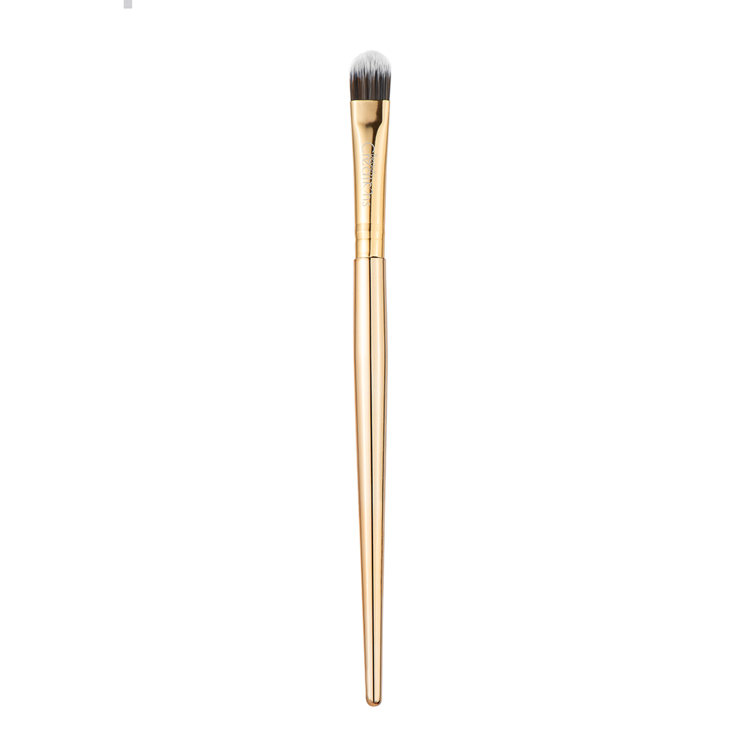 BROCHA FLAWLESS STAY CONCEALER FLAT BRUSH BC02 BEAUTY CREATIONS